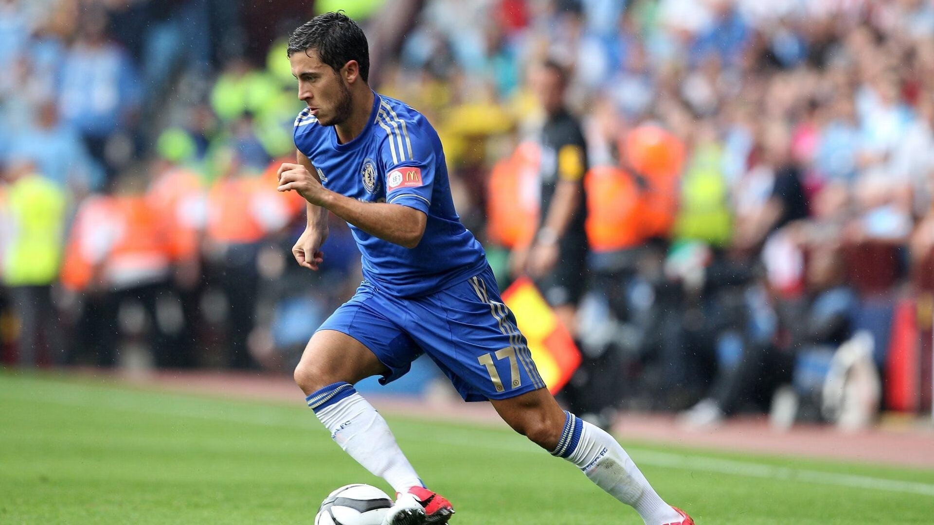 哈萨克斯坦男篮在欧洲预选赛中拼搏，逐步崭露头角